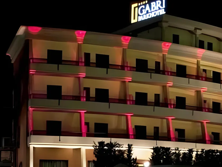 Gabri Park Hotel - Image 1