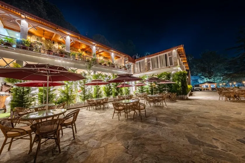 Hotel Rajmahal Heritage - Image 1