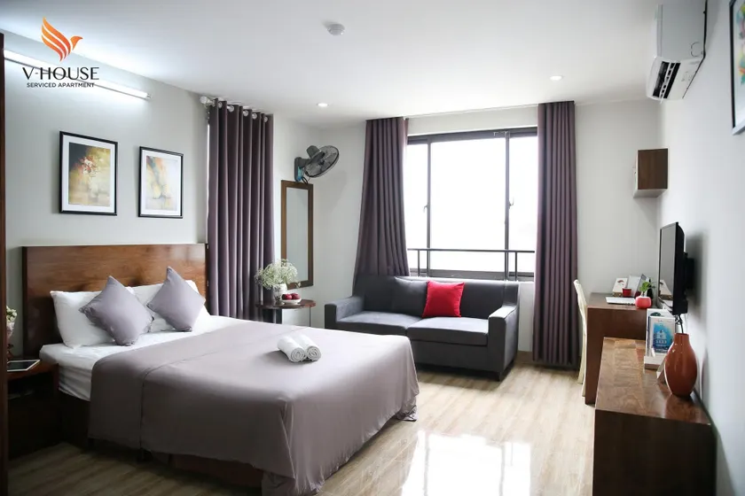 V House 6 Serviced Apartment - Image 1