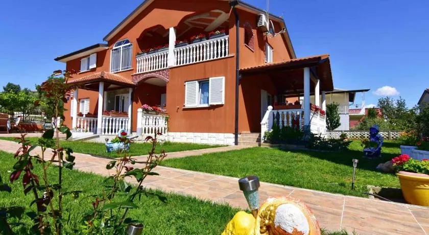 Apartments with a parking space Valica Umag 7122 - Image 1