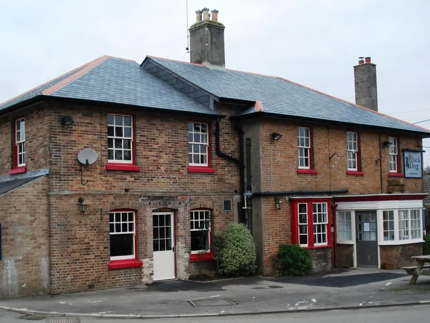 The Black Dog Inn - Image 1