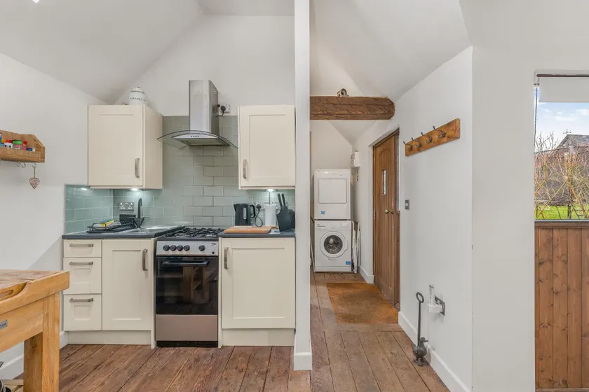 The Nook, 1 Bedroom Cottage with Indoor Fireplace - Image 1