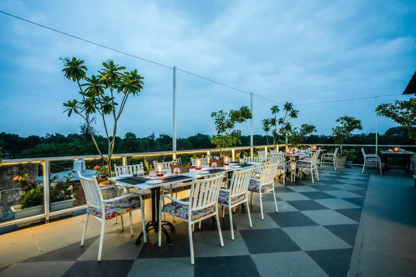 Tripli Hotels Shiv Villas - Image 1