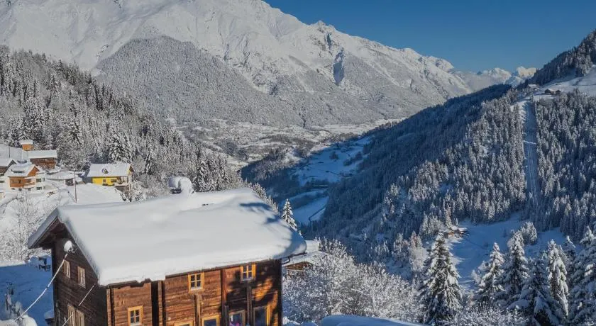 Homebase Tirol Mountain Lodge - Image 1