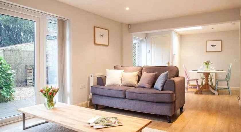Fig Cottage, near Bradford on Avon and Bath - Image 1