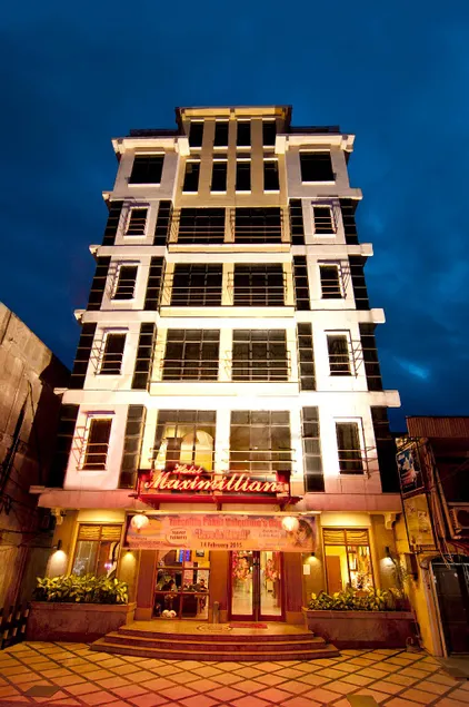 Hotel Maximillian - Image 1