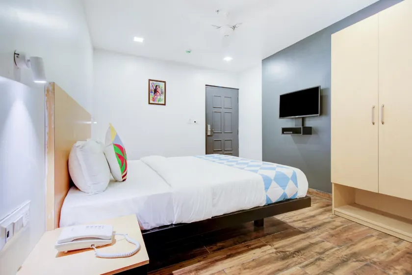 Parivar Comfort Luxury Rooms - Image 1