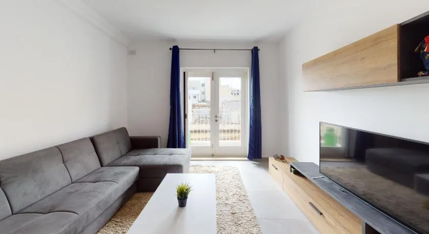 Modern 3-bedroom apartment Pieta - Image 1