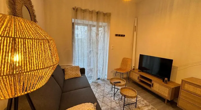 Le Nid en Rotin Apartment - Image 1