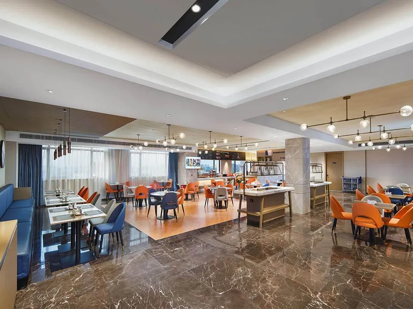 Kyriad Marvelous Hotel Dongguan Houjie Convention and Exhibition Center - Image 1