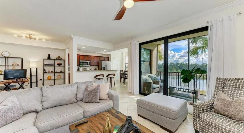 Lake-View Golf Condo Elevator, Furnished, Ready - Image 1