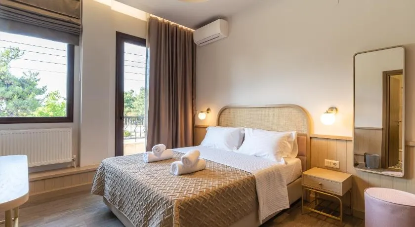 LYDIA suites and rooms - Image 1