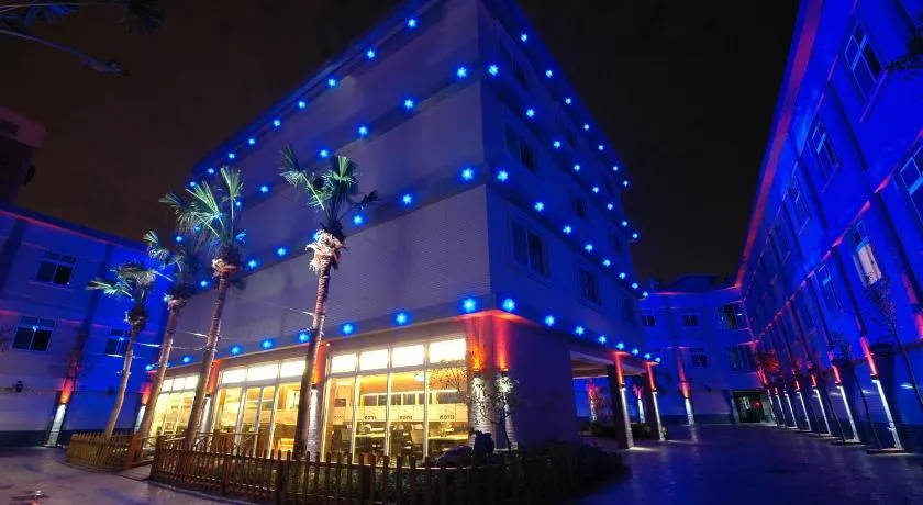 I-Like Motel - Image 1