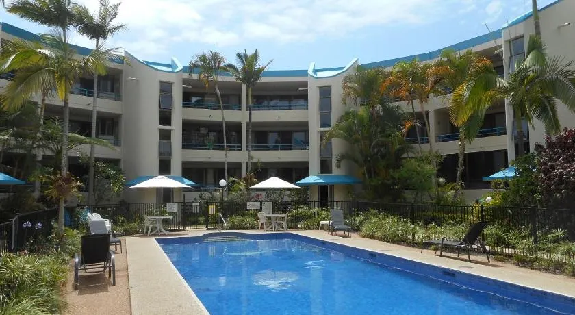Placid Waters Holiday Apartments - Image 1