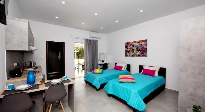 Maria Studios & Apartments - Image 1