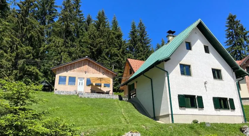 Guest House Golijski Dar - Image 1