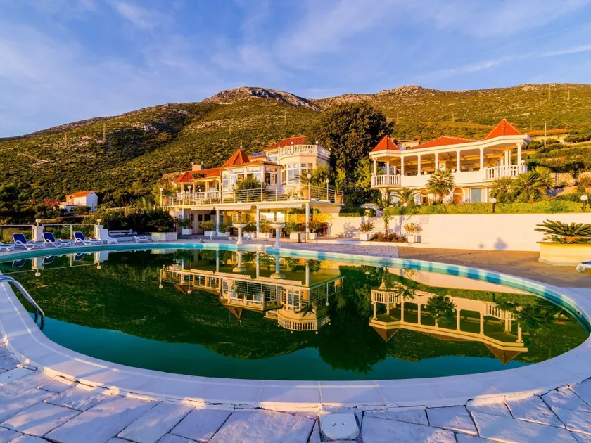 Pansion Villa Antonio - Two Bedroom Suite Family 10 - Image 1