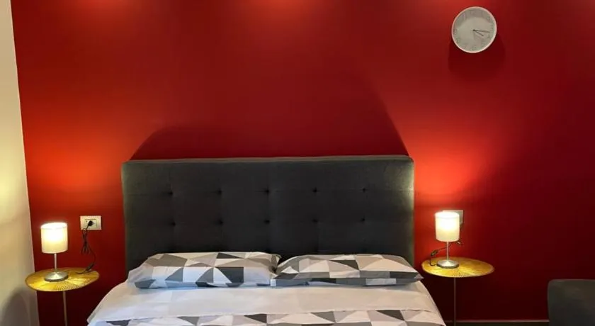 Stella Rooms - Image 1