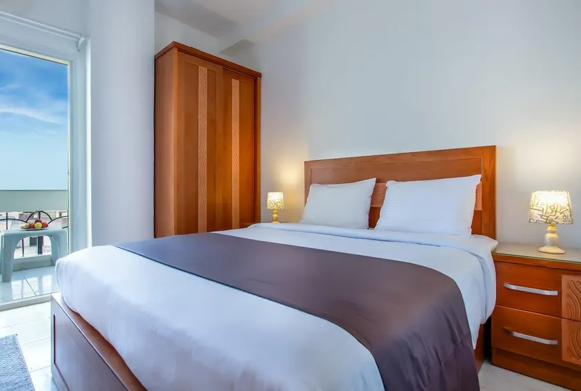 One Bedroom Apartment - Sea View - Image 1