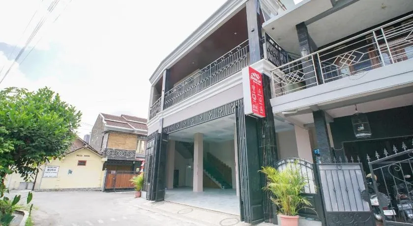 Amalia Homestay Jogja - Image 1