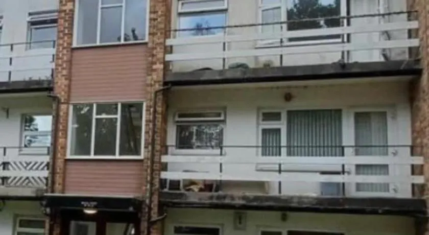 22 Beach Court - Image 1