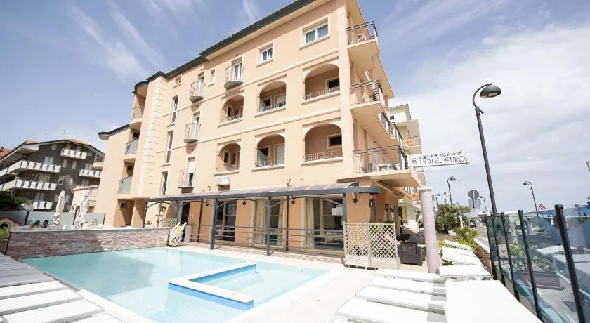 Hotel Euro - Image 1