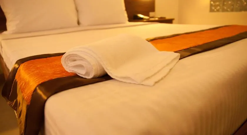 M Suites Hotel - Image 1