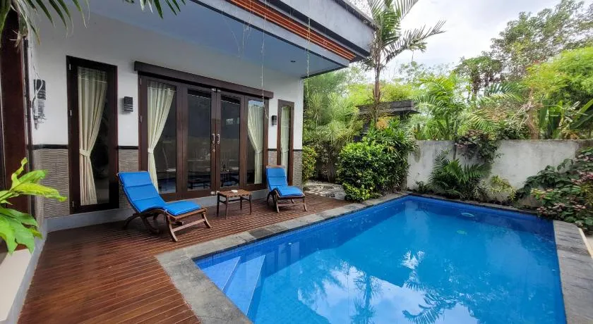 Ramantika Sunset Bay - Image 1
