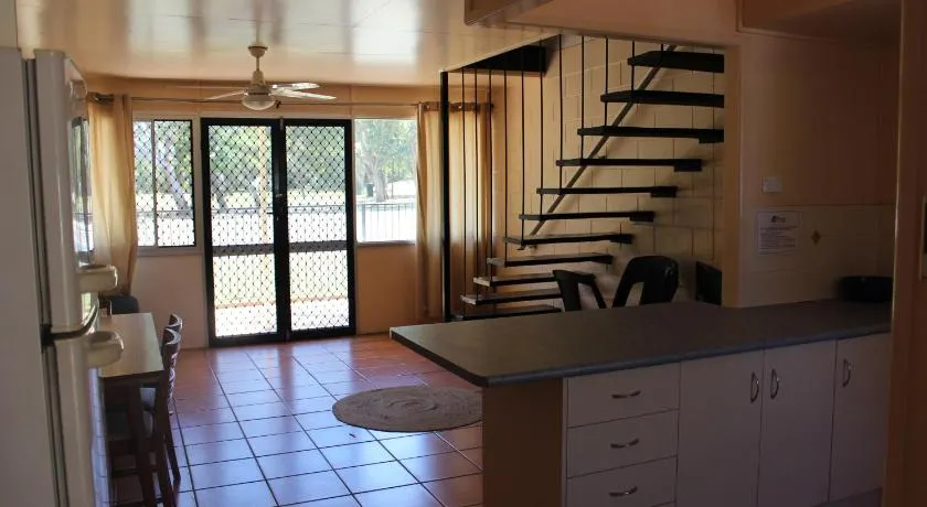 Pippies Beachhouse Backpackers - Image 1