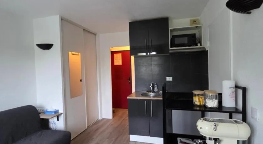 Studio proche Disneyland, centre-ville, parking - Image 1