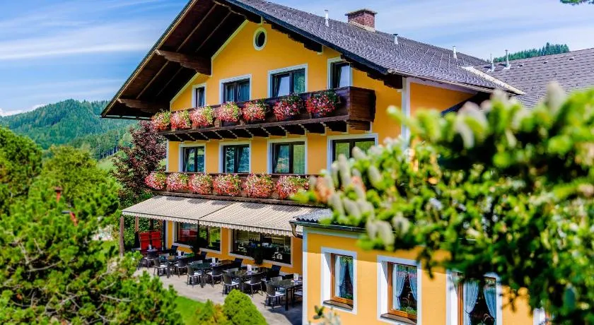 Gasthof Landhotel Hubmann - Image 1