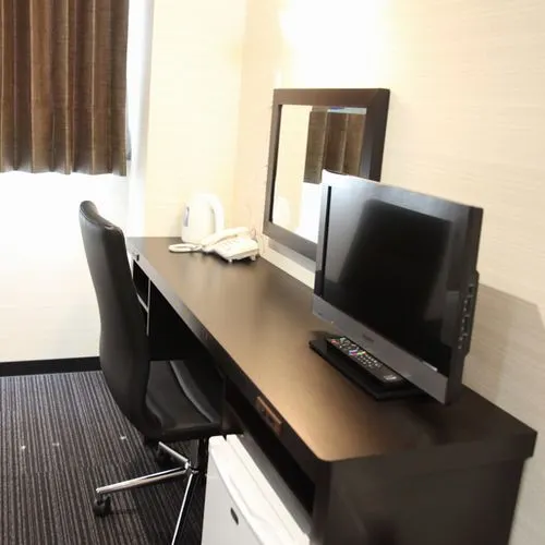 Uto Center Hotel - Image 1