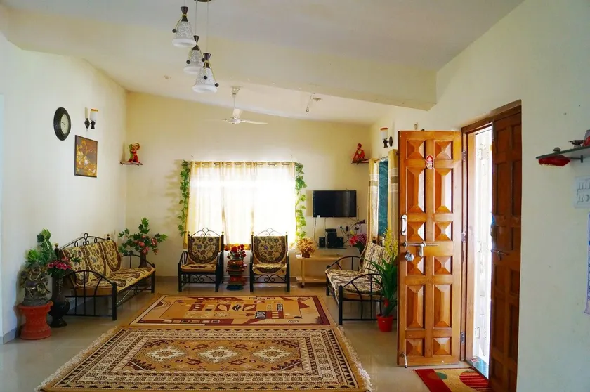 Sadguru Sadan Homestay - Image 1