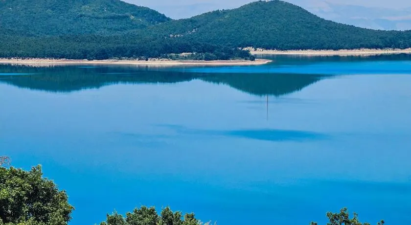 Pandion Luxury Boutique Hotel & Suites with Spa - Image 1
