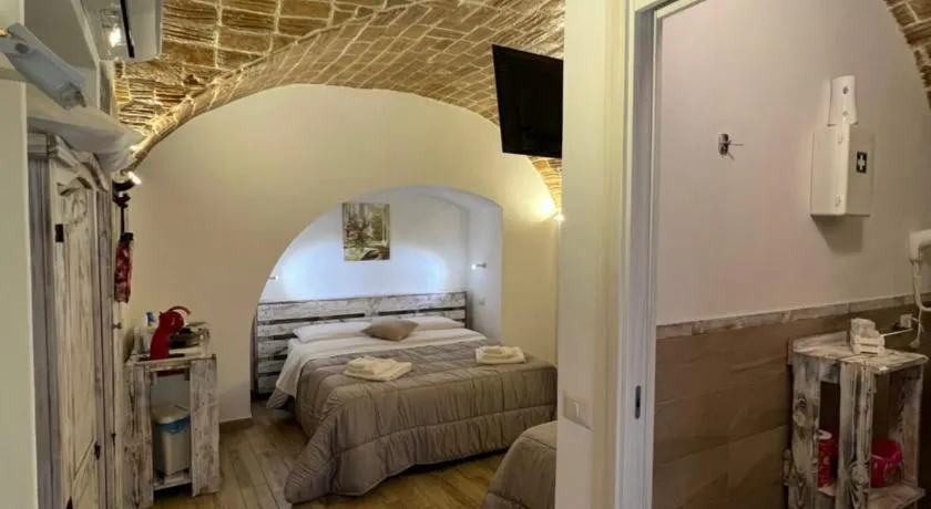 L Antico Soffitto Tropea - Image 1