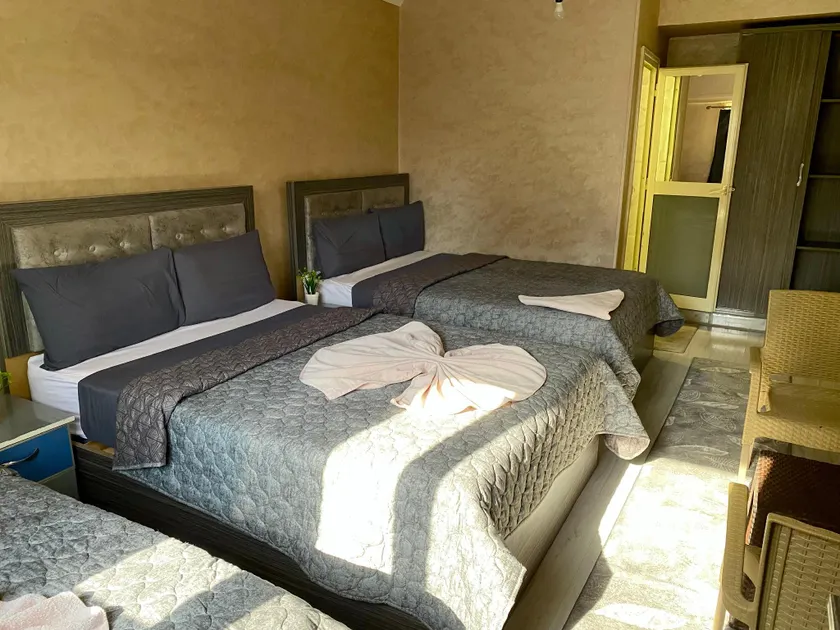 Sunset Hostel - Image 1