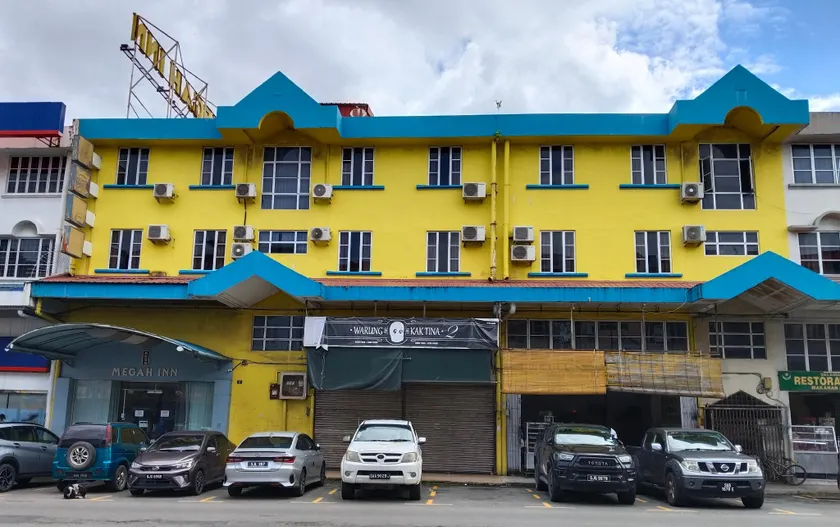 Megah Inn Home Inanam - Image 1