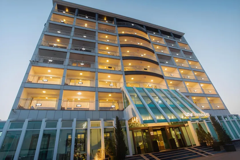 Winners Hotel - Image 1