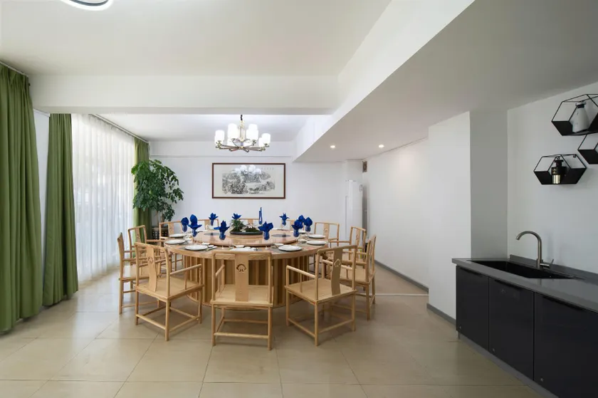 Huifeng Xiangxing Hotel - Image 1