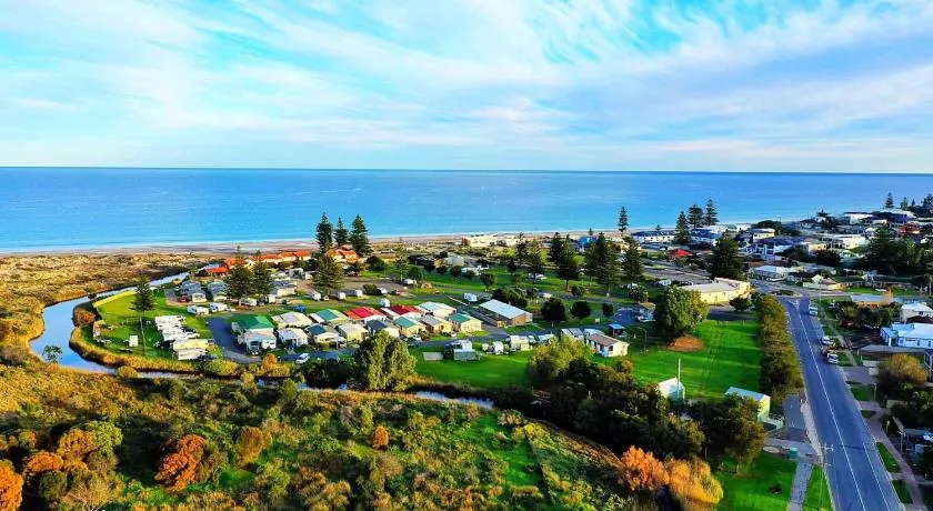 Moana Beach Tourist Park - Image 1