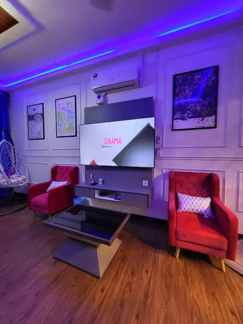ADN LUXURY Homestay KARAOKE, POOL,NETFLIX,ASTRO,BBQ - Image 1