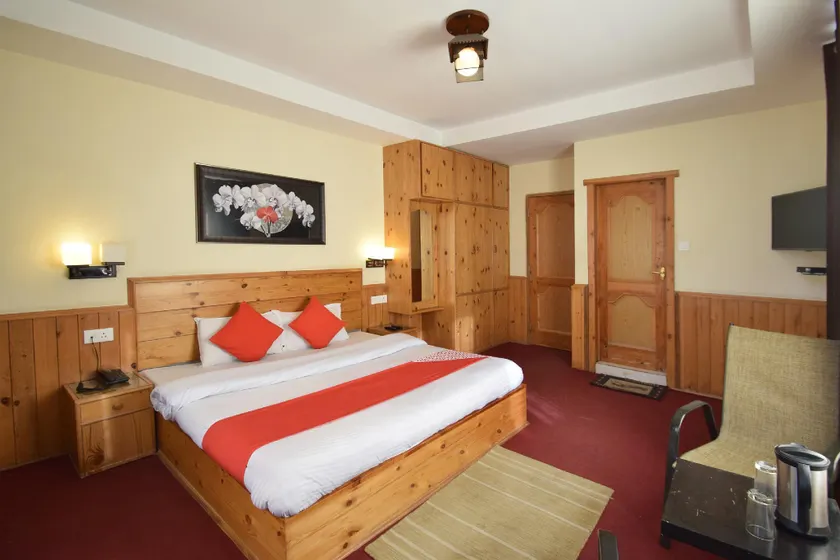 OYO Hotel Golden Meadows - Image 1