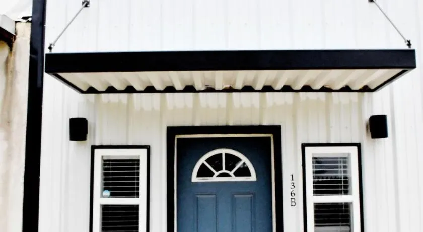 Escape in Bastrop - Image 1