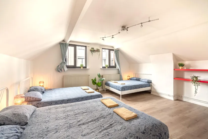 Aesthetic 2BR Apartment in Antwerp - Image 1