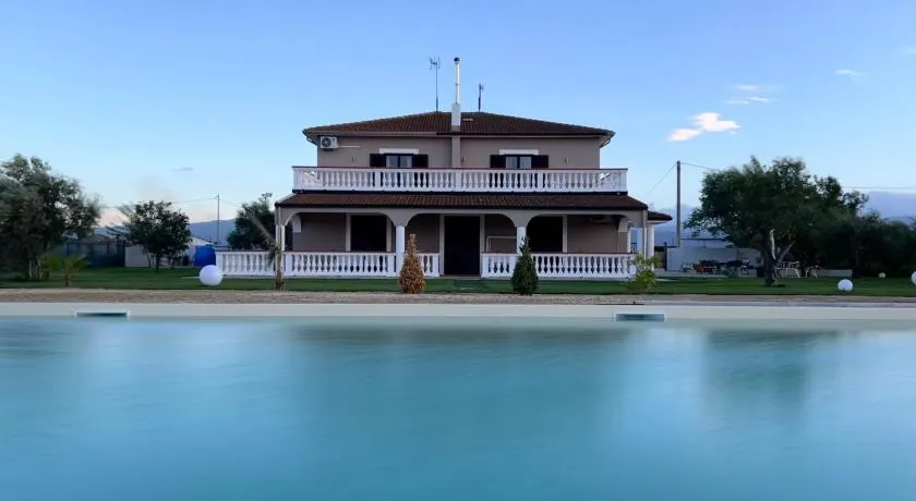 Resort Amica - Image 1