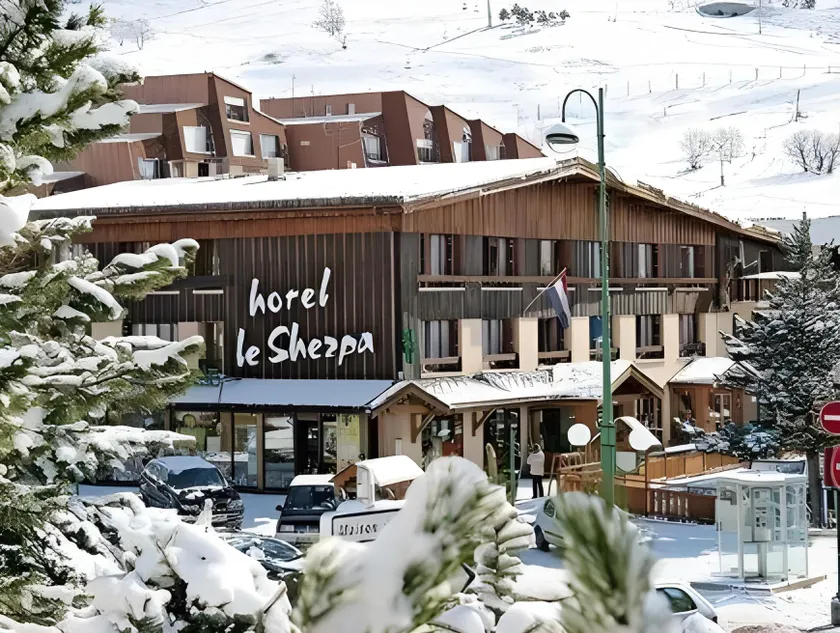 Hôtel le Sherpa - Image 1