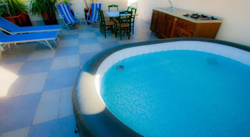 Old Style by the sea, roof terrace with pool and kitchen, Ladispoli - Image 1