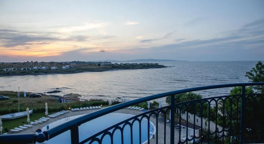 Sunset Vibes in Arapya - Breathtaking Views and Pool - by Flаt Manаger - Image 1