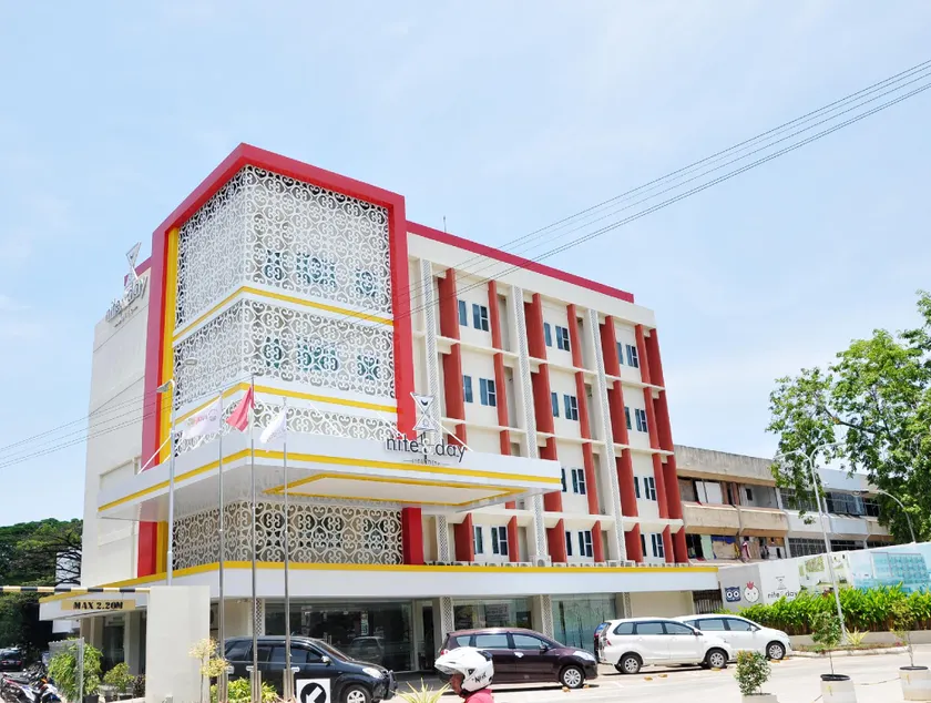 Nite and Day Batam Jodoh Square - Image 1