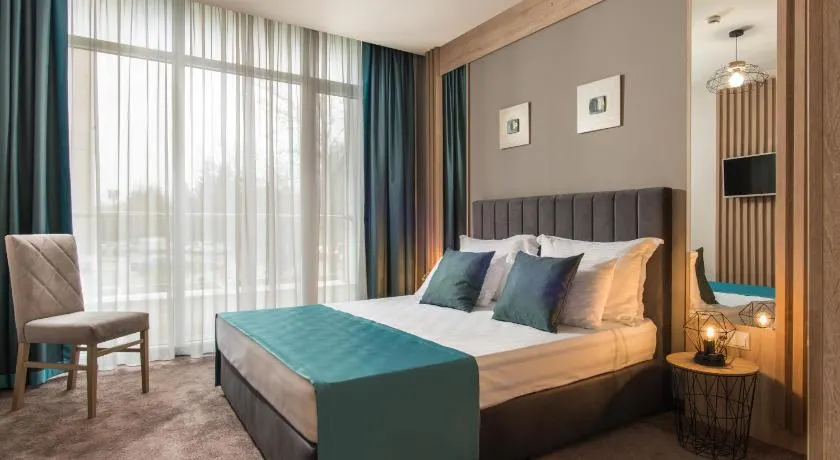 Green Luxury Apartments - Image 1